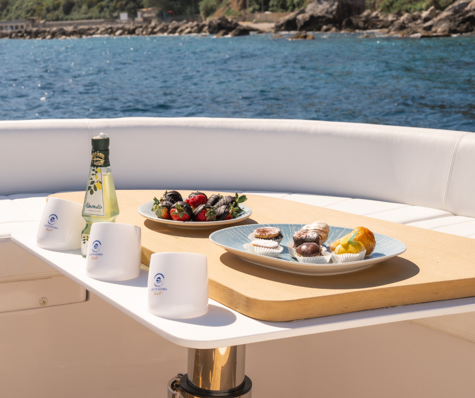 L’eccellenza del catering a bordo yacht a Capri, firmato Grotta Azzurra